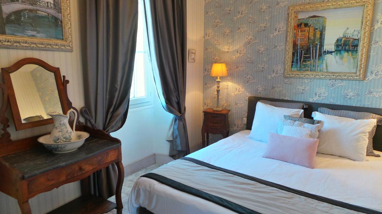Hotel Relais Du Postillon Antibes Exterior foto